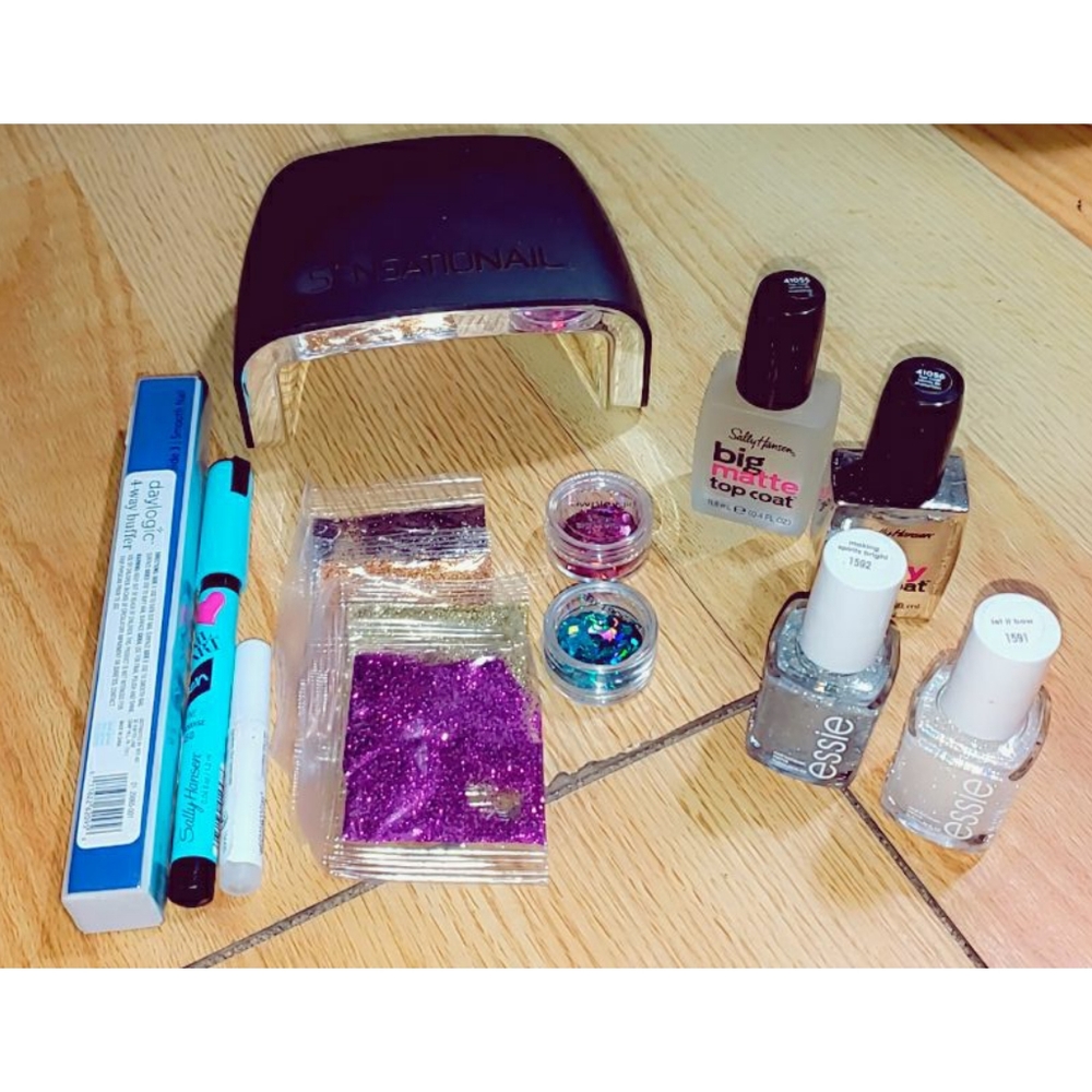 Small nail kit 17 pc bundle for Nails